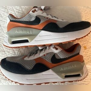 Texas Longhorn Nike Airmax men’s 8.5